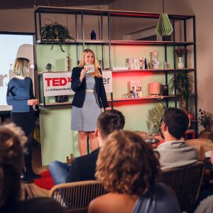 Junge Frauen gestalten die Arbeitswelt